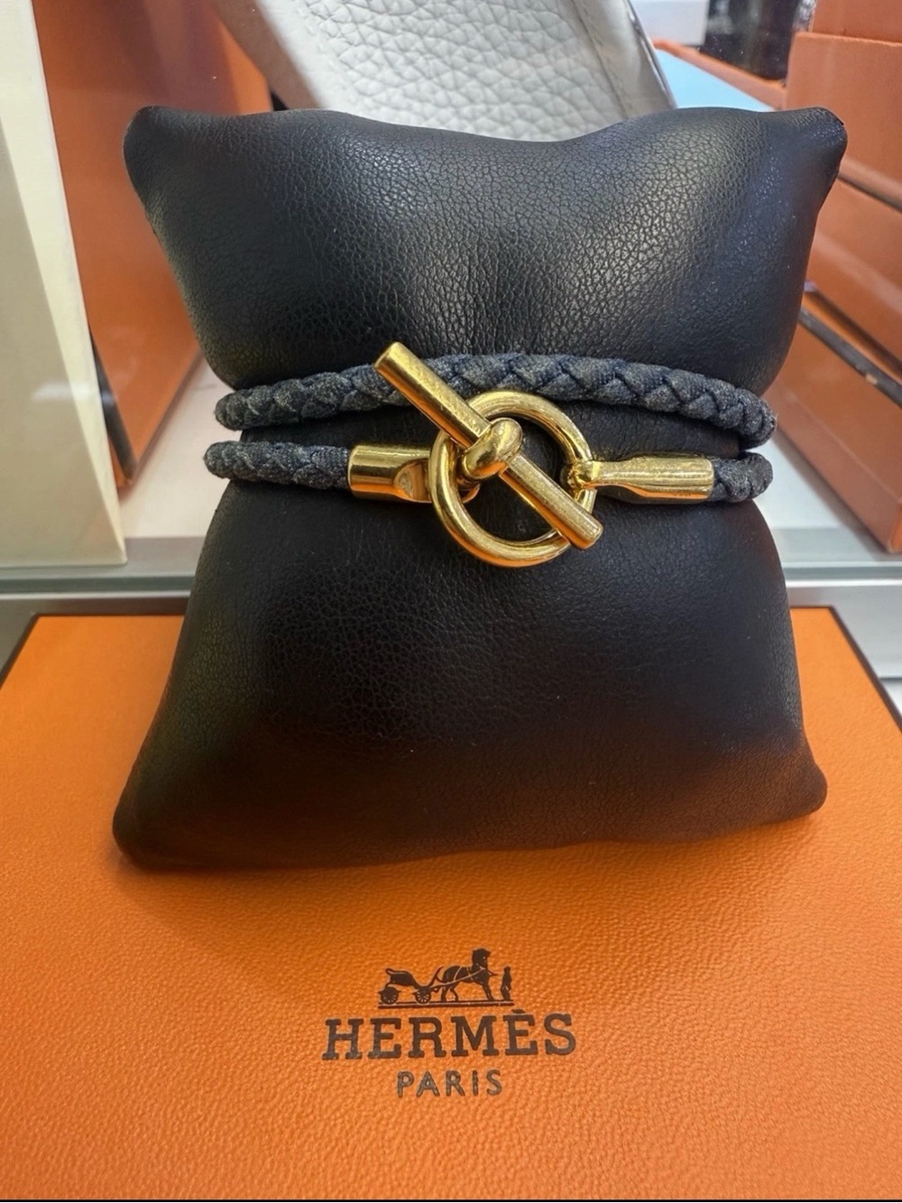 Hermes Glenan Jean Double Tour Ladies Toggle Bracelet Gold Hardware